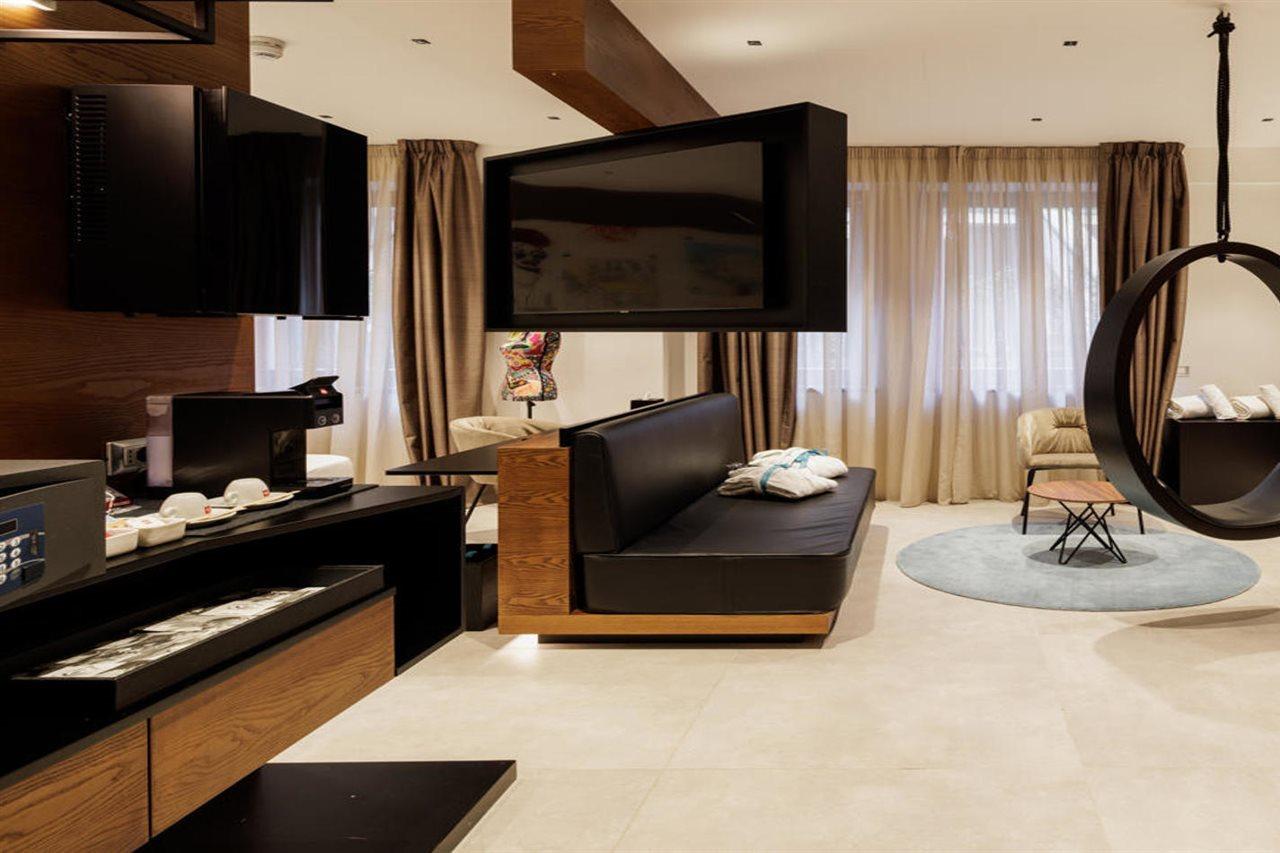 The Corner Duomo Hotel Milano Ngoại thất bức ảnh