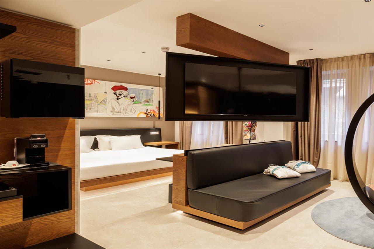 The Corner Duomo Hotel Milano Ngoại thất bức ảnh